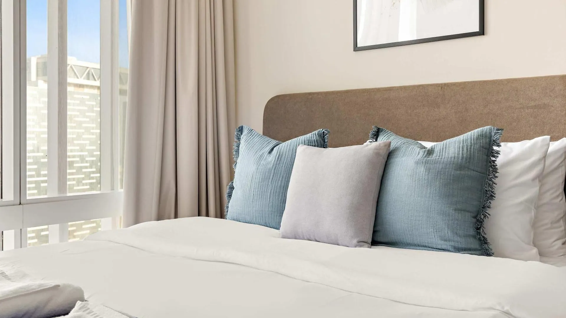 Silkhaus Chic 2Br In Horizon Tower Near Beach Abu Zabi 0*,